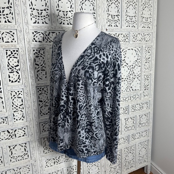 Lafayette 148 Gray Leopard Print 100% Cashmere Button Up Cardigan Sz XL - Picture 5 of 8